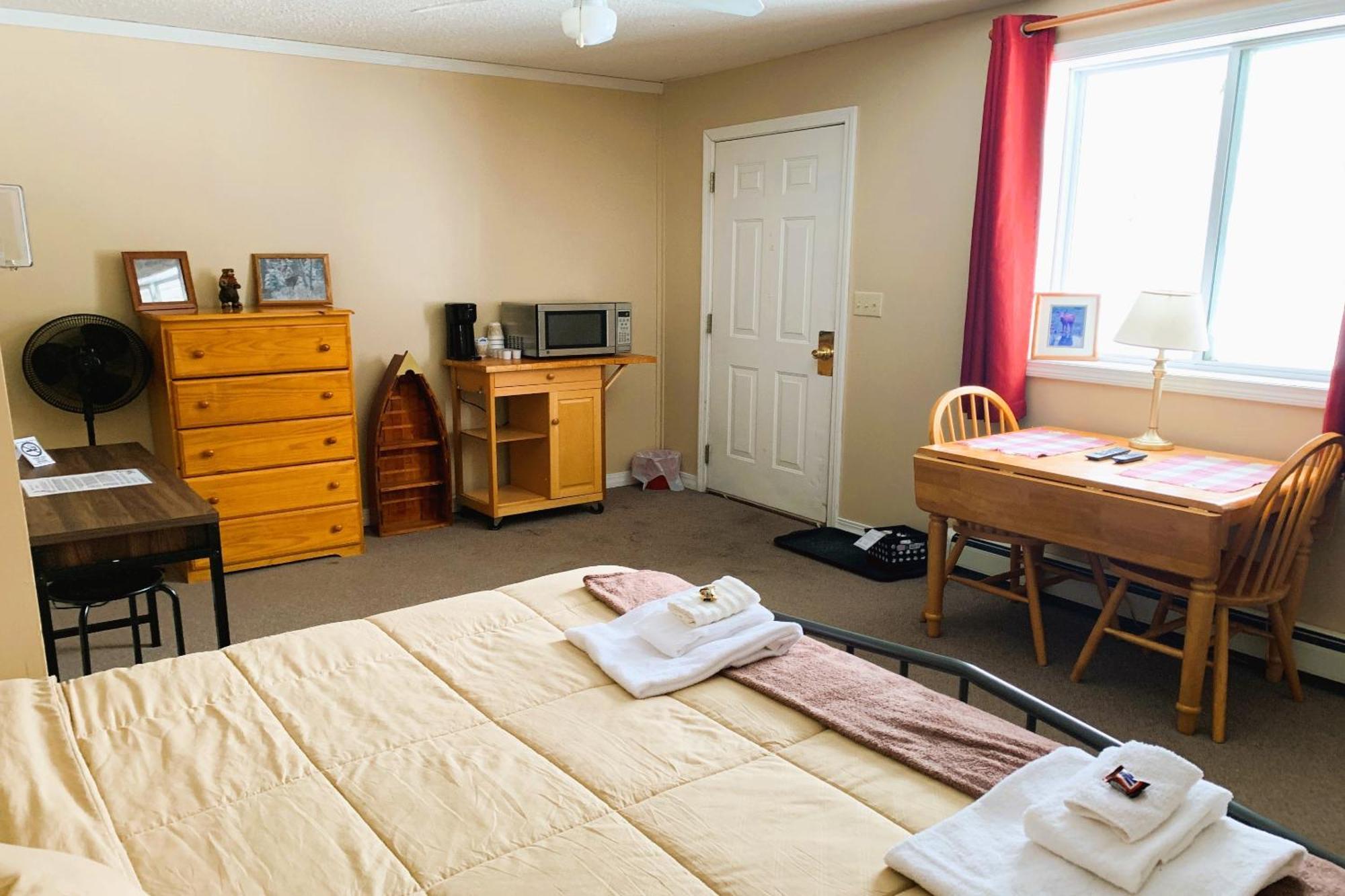 Love Hotels St John River By Oyo At Fort Kent Me Saint John Plantation Екстериор снимка