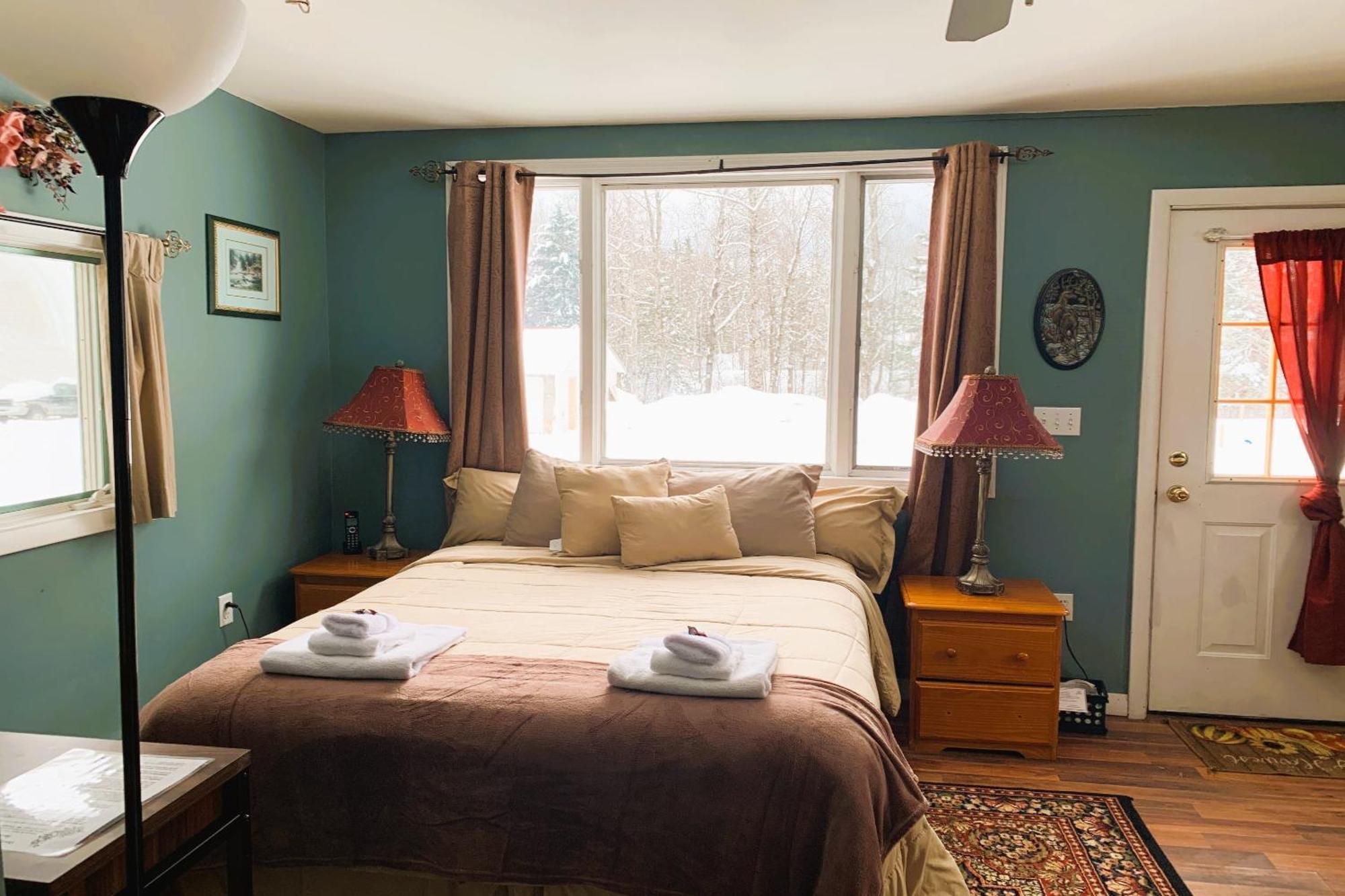 Love Hotels St John River By Oyo At Fort Kent Me Saint John Plantation Екстериор снимка