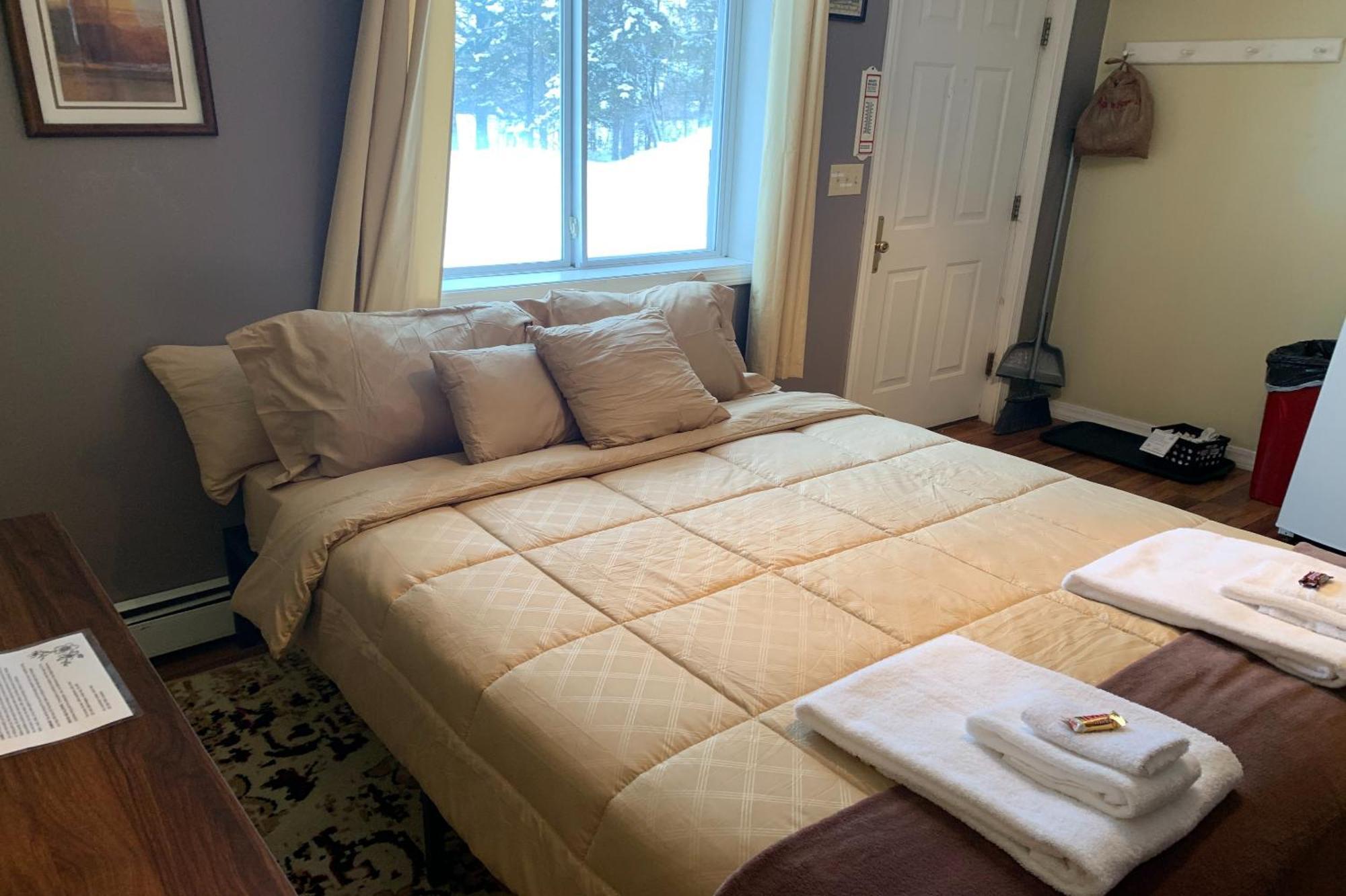 Love Hotels St John River By Oyo At Fort Kent Me Saint John Plantation Екстериор снимка