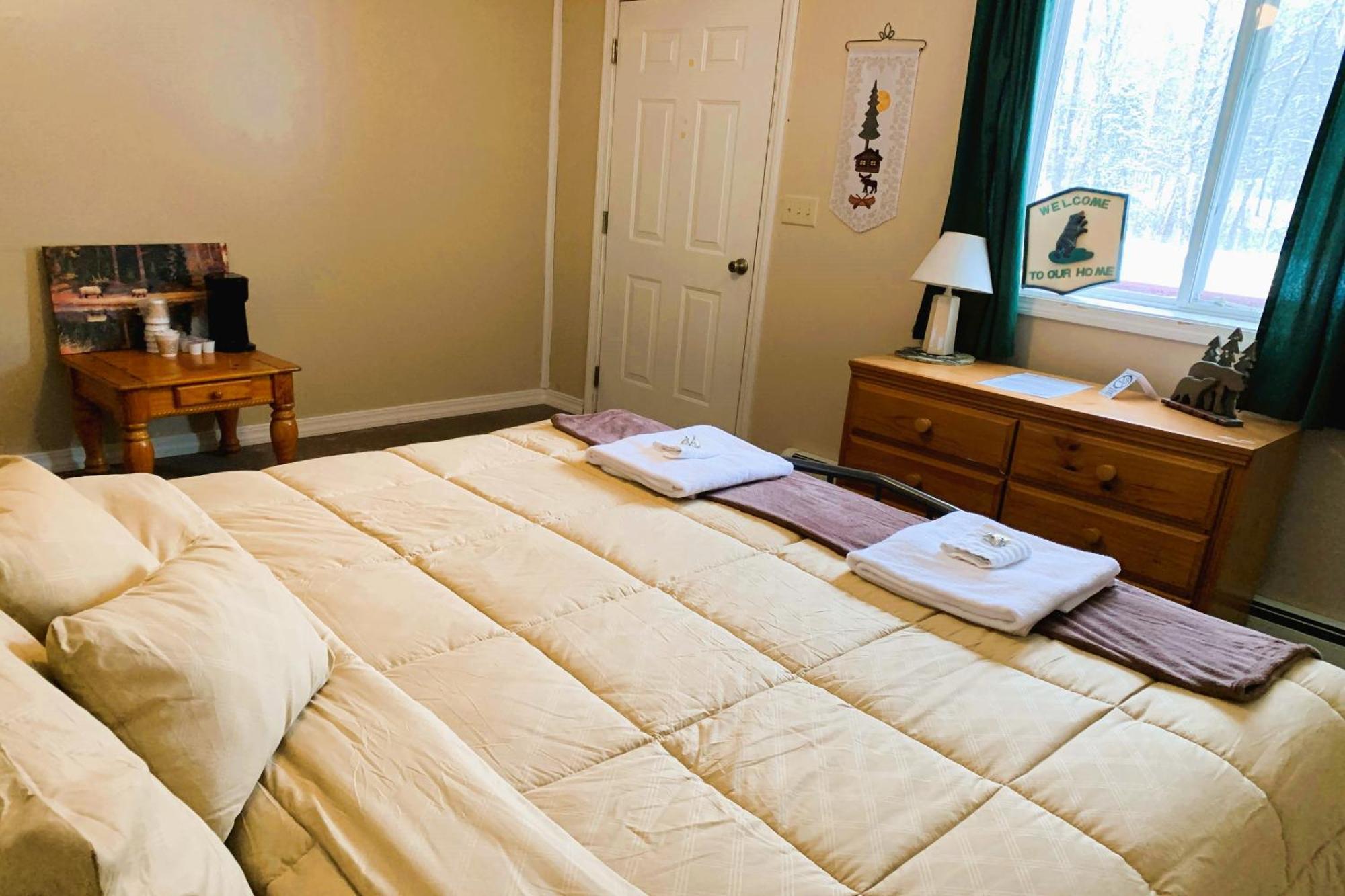 Love Hotels St John River By Oyo At Fort Kent Me Saint John Plantation Екстериор снимка