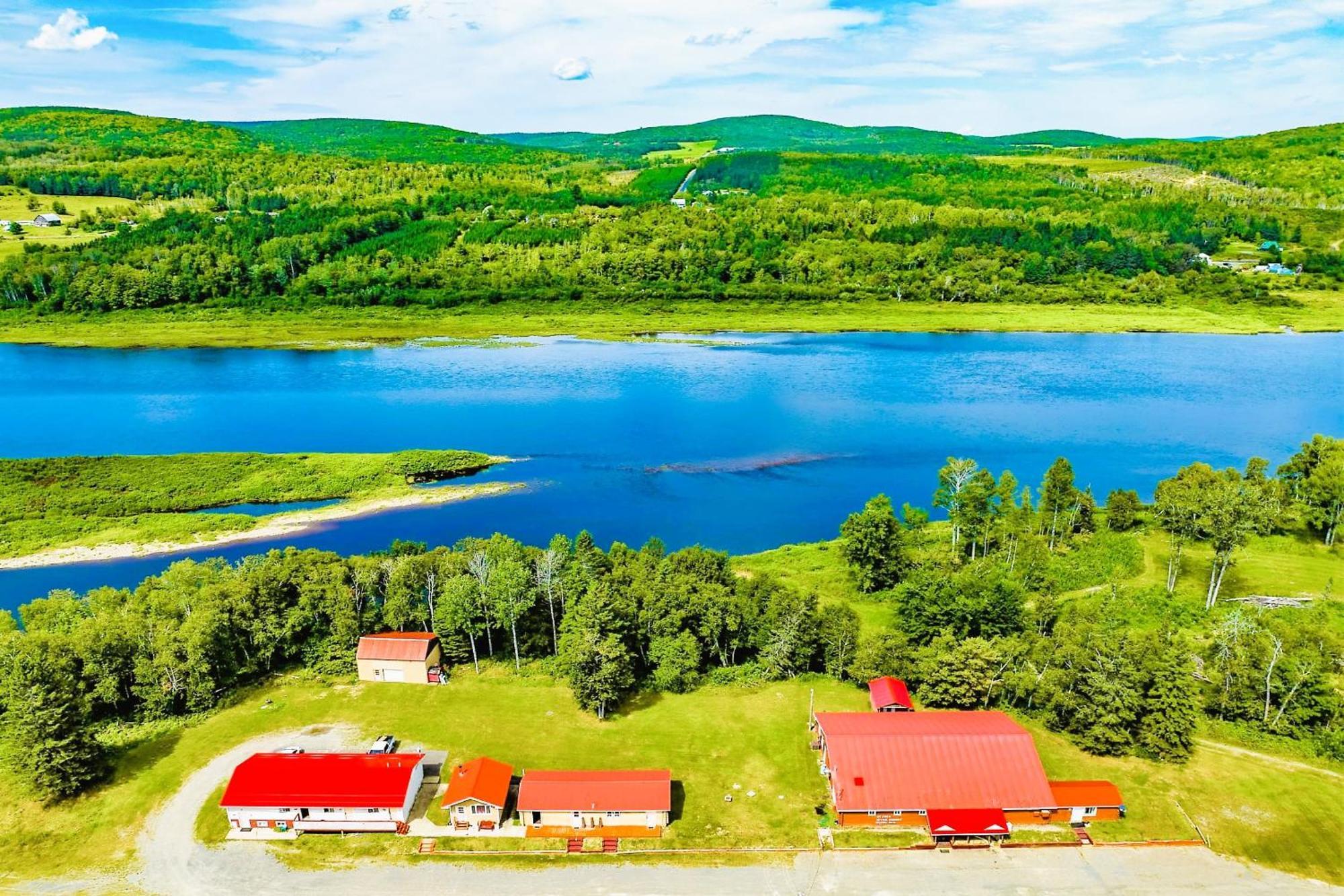 Love Hotels St John River By Oyo At Fort Kent Me Saint John Plantation Екстериор снимка